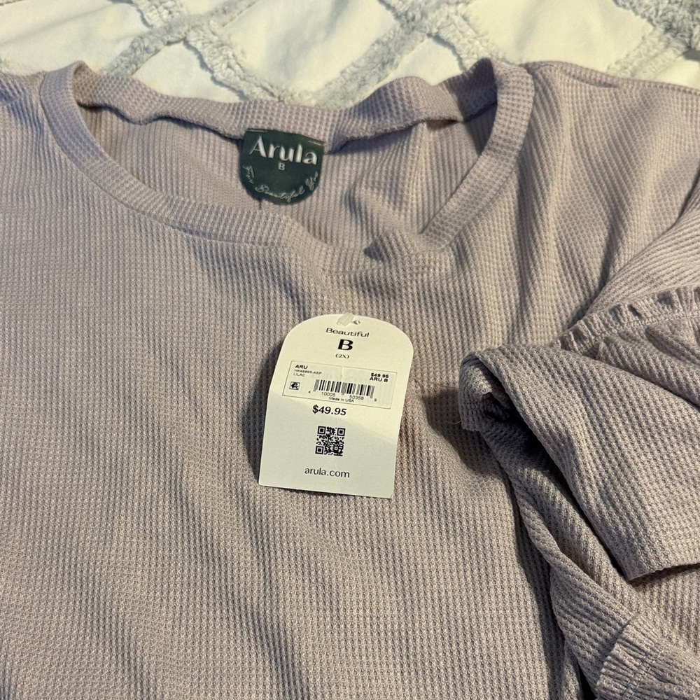 ARULA Lavender Peplum Top - Picture 2 of 3